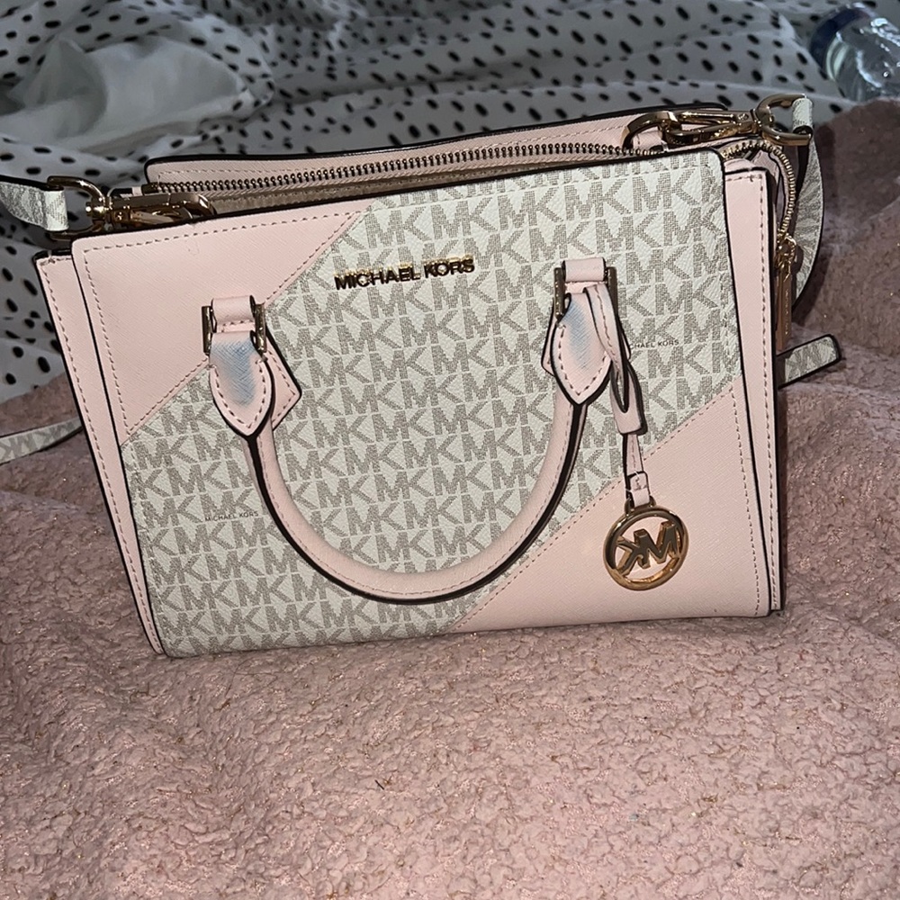 Michael Kors purse